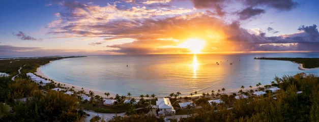 Foto op Plexiglas Panoramic aerial view of the beautiful Santa Maria Beach at Galliot Cay, Long island, Caribbean, Bahamas during sunset time © moofushi