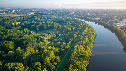 Fototapeta premium zakole rzeki Odry w Opolu widziane z powietrza