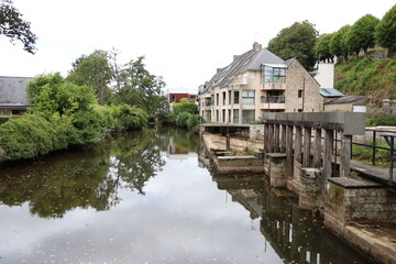 La rivière Steir dans la ville, ville de Quimper, département du Finistère, Bretagne, France
