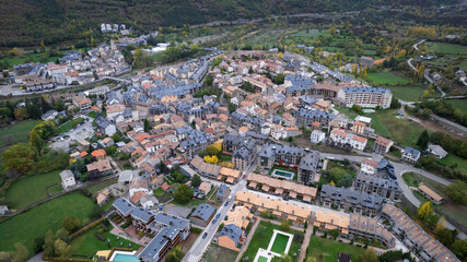 Fototapeta na wymiar Biescas, a little city in Pirineos, Spain, surrounded by mountains