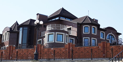 Elite mansion on Obolonskaya embankment