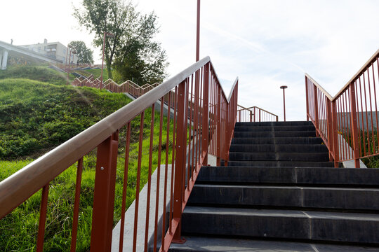 Betonschwellen Bilder Durchsuchen 2,057 Archivfotos,