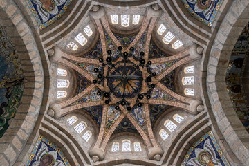 Fototapeta na wymiar Interior de la cúpula del Templo Votivo do Mar, en Nigrán (Galicia, España)