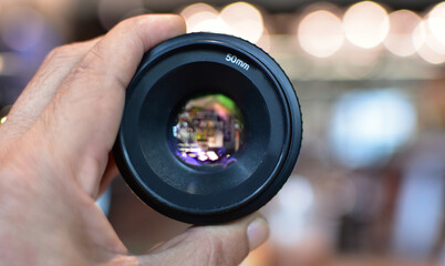 lens; camera; photography; photo; glass; zoom; focus;