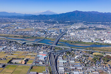 東名海老名JCTと富士山・ハイウェー・2022撮影・空撮