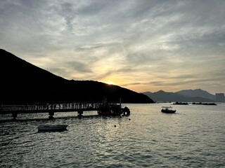 There are plenty of relatively uninhabited islands all around Hong Kong, but none closer than Tung Lung Island. - obrazy, fototapety, plakaty