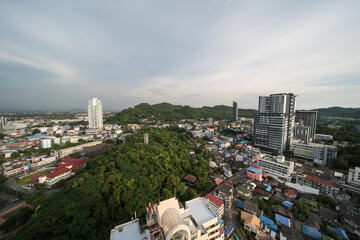 cityscape from Si Racha, Chon Buri,
Thailand. - obrazy, fototapety, plakaty