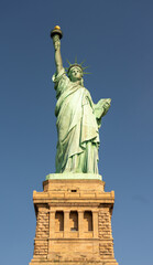 Obraz na płótnie Canvas Statue of Liberty symbol of freedom and democracy majestic view