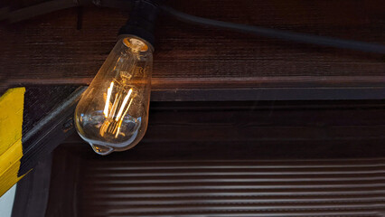 electricity in a lamp