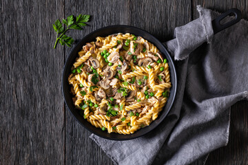 tuna mushroom green pea fusilli, top view