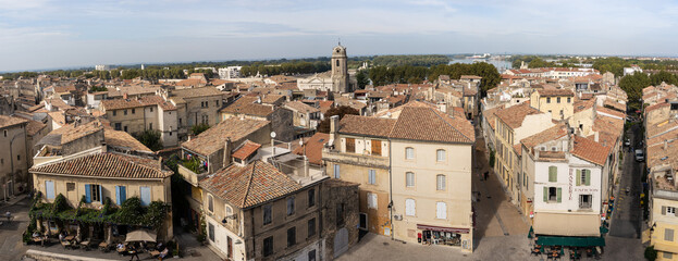 Naklejka premium Vue panoramique d'Arles depuis les arènes