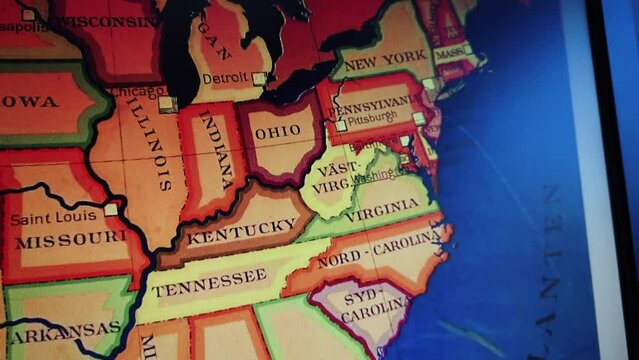 An old colored map of the United States of America found by accident.