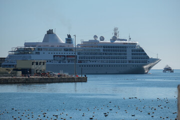 Fototapeta na wymiar Luxury Silversea Silver cruiseship cruise ship liner yacht Shadow Whisper in port 