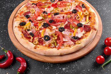 photo of pizza on the table	