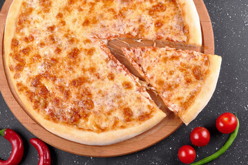 photo of pizza on the table	