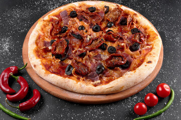 photo of pizza on the table	