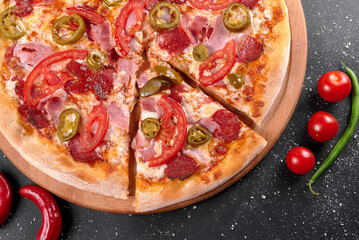 photo of pizza on the table	