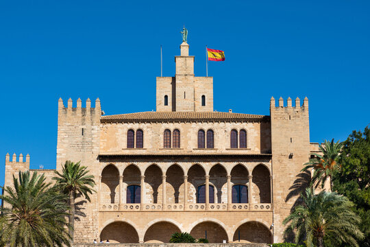 Palacio Real de La Almudaina, en Palma de Mallorca. Monumento medieval construido sobre una antiguo edificio árabe. Islas Baleares, España