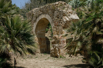 Obraz premium Arch of the archaeological site Villa del Casale, Piazza Armerina, Sicily, Italy