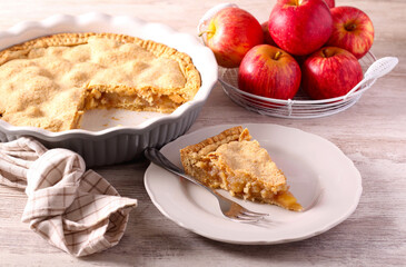 Double crust apple pie