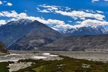 Naklejka na ściany i meble Nubra Valley to Pangong Tso Lake, Ladakh (India)