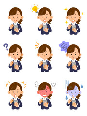 スマートフォンを操作する若手の女性社員の上半身　9種類の表情とポーズ
