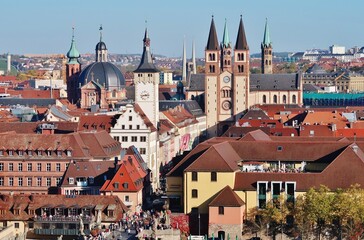 Fototapeta premium Würzburg, Altstadt mit Türmen