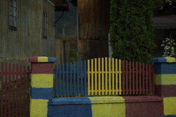 Romanian fence