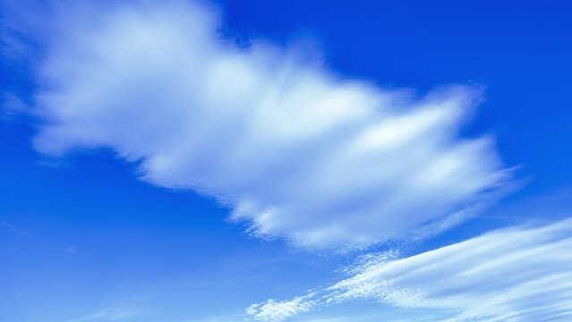 Cloud in motion