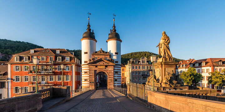 Germany, Baden-Wurttemberg, Heidelberg, Panoramic view of Karl Theodor Bridge
