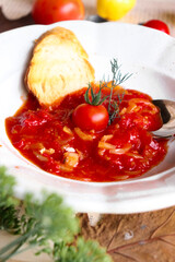 tomato soup with bread