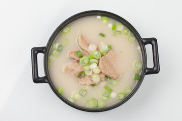 Beef bone soup, seolleongtang, food, Korean beef, cooking, soup, meal, Korean beef bone soup, bone soup, meat, green onion, Korean food