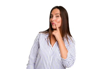 Young caucasian cute woman isolated contemplating, planning a strategy, thinking about the way of a business.