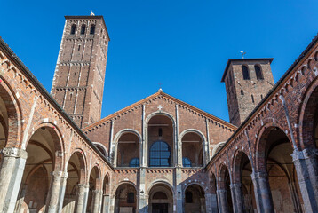 Fototapeta na wymiar Basilica di Sant'Ambrogio, Milano, Italia,