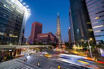 Fototapeta na wymiar Taipei city street landmark at sunset time