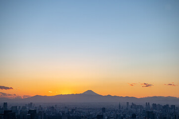 東京 大都会 上空写真 夕日 イメージ