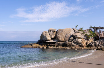 Obraz premium Clean sand and clear waters of the beach