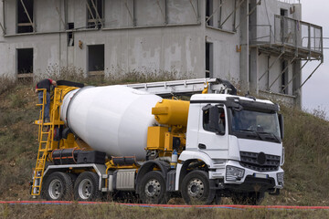 Bétonnière sur un chantier	