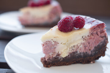 Raspberry cheesecake with white chocolate
