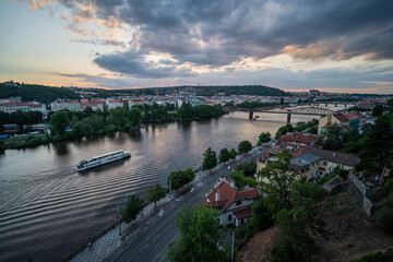 Fototapeta premium Sunset over the river in Prague