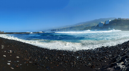 Fantastic Atlantic waves in the bay of Martianez in Puerto de la Cruz on Tenerife.