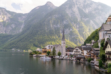 Fototapeta premium Hallstatt village mountain lake 