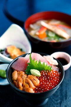 海鮮丼