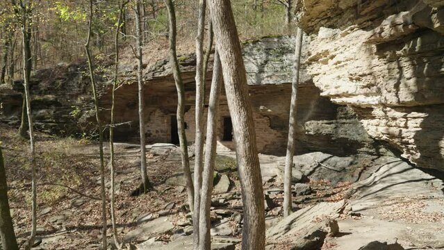 Moonshiners Cave and Waterfall Near Devil&rsquo;s Den State Park Arkansas USA