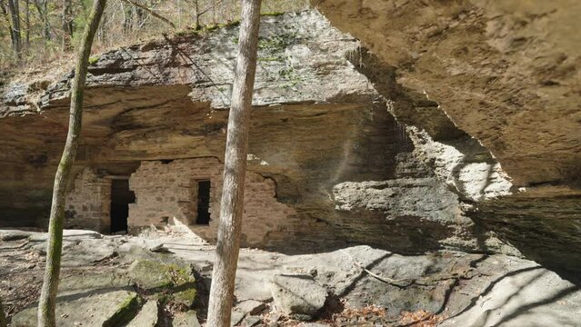 Moonshiners Cave and Waterfall Near Devil&rsquo;s Den State Park Arkansas USA