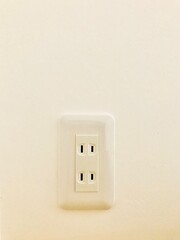 コンセント　電気　電源　スイッチ　日本