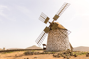 Luftaufnahme der Windmühle von Villaverde in Fuerteventura 