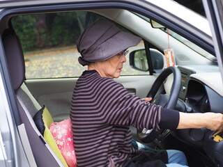 交通安全の優良シニアドライバー