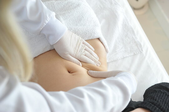 massagem na barriga 