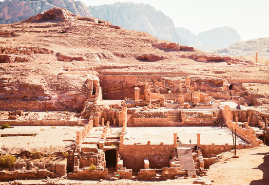 รูปภาพTemenos – เลือกดูภาพถ่ายสต็อก เวกเตอร์ และวิดีโอ246 | Adobe Stock